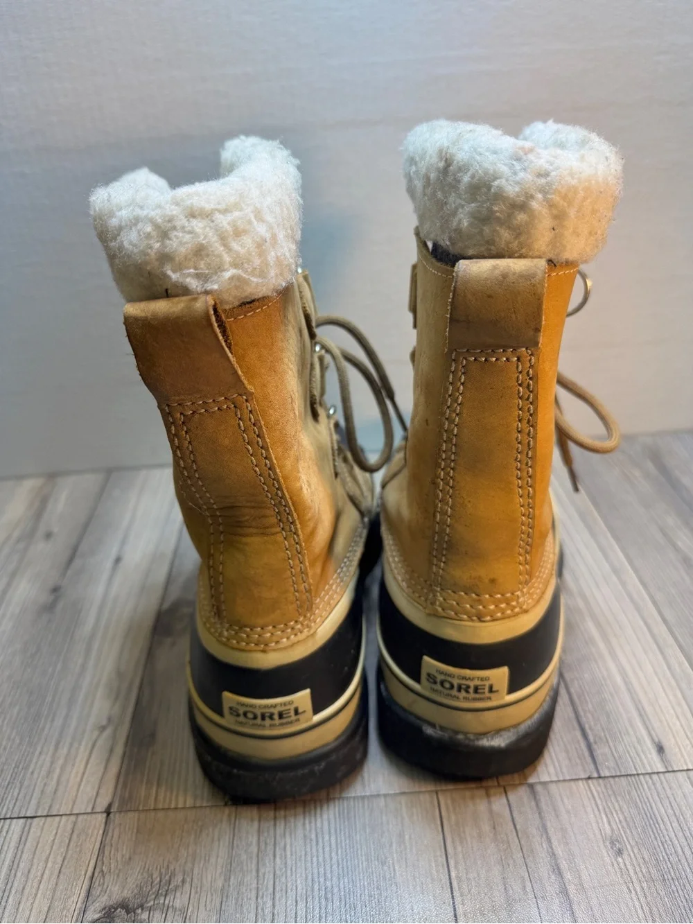 SOREL Caribou Tan Leather Black Rubber Insulated Snow Duck Boots Women’s Size 6